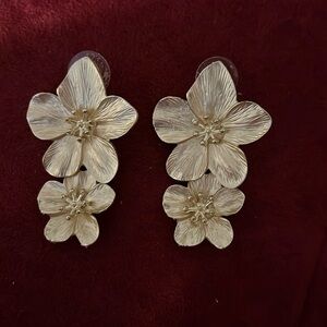 FREE With $30 purchase! Gold drop earrings. Costume